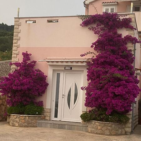 Apartmani Ivana ツレス エクステリア 写真